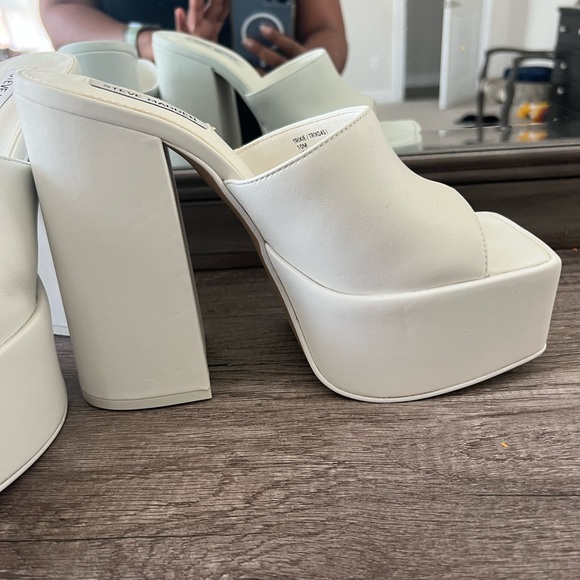 Steve Madden Trixie Platform Heels - Picture 7 of 9